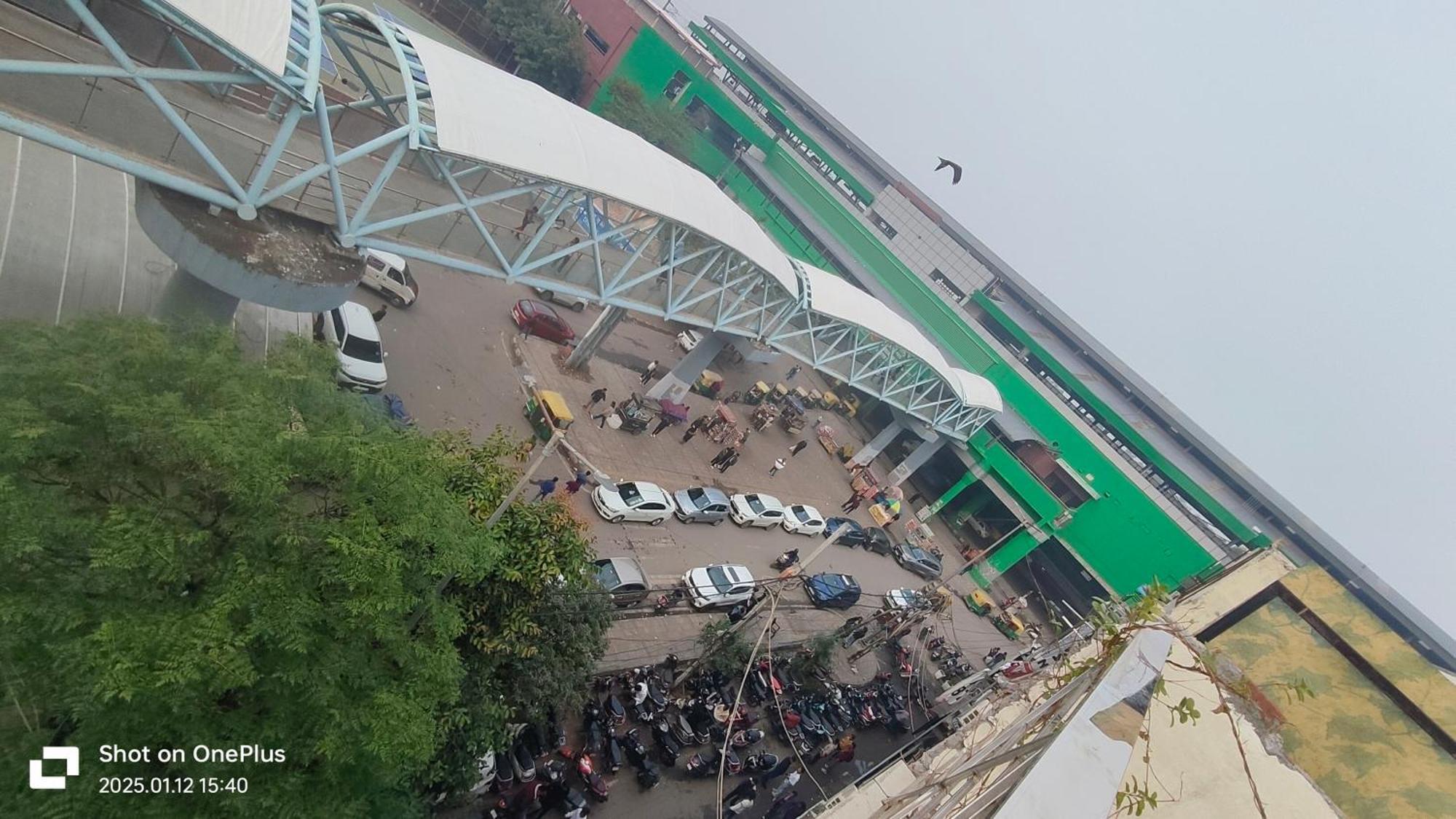 Prime - Satya Niketan Nr South Campus Metro * New Delhi